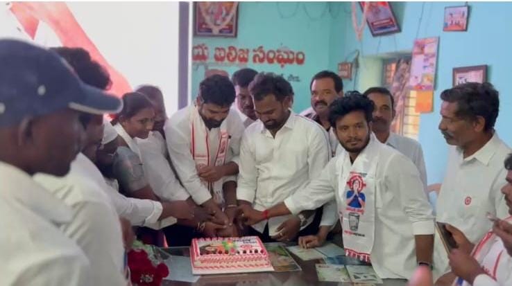 పులివెందులలో ఘనంగా డిప్యూటీ సీఎం, జనసేన పార్టీ అధ్యక్షులు పవన్ కళ్యాణ్ జన్మదిన వేడుకలు