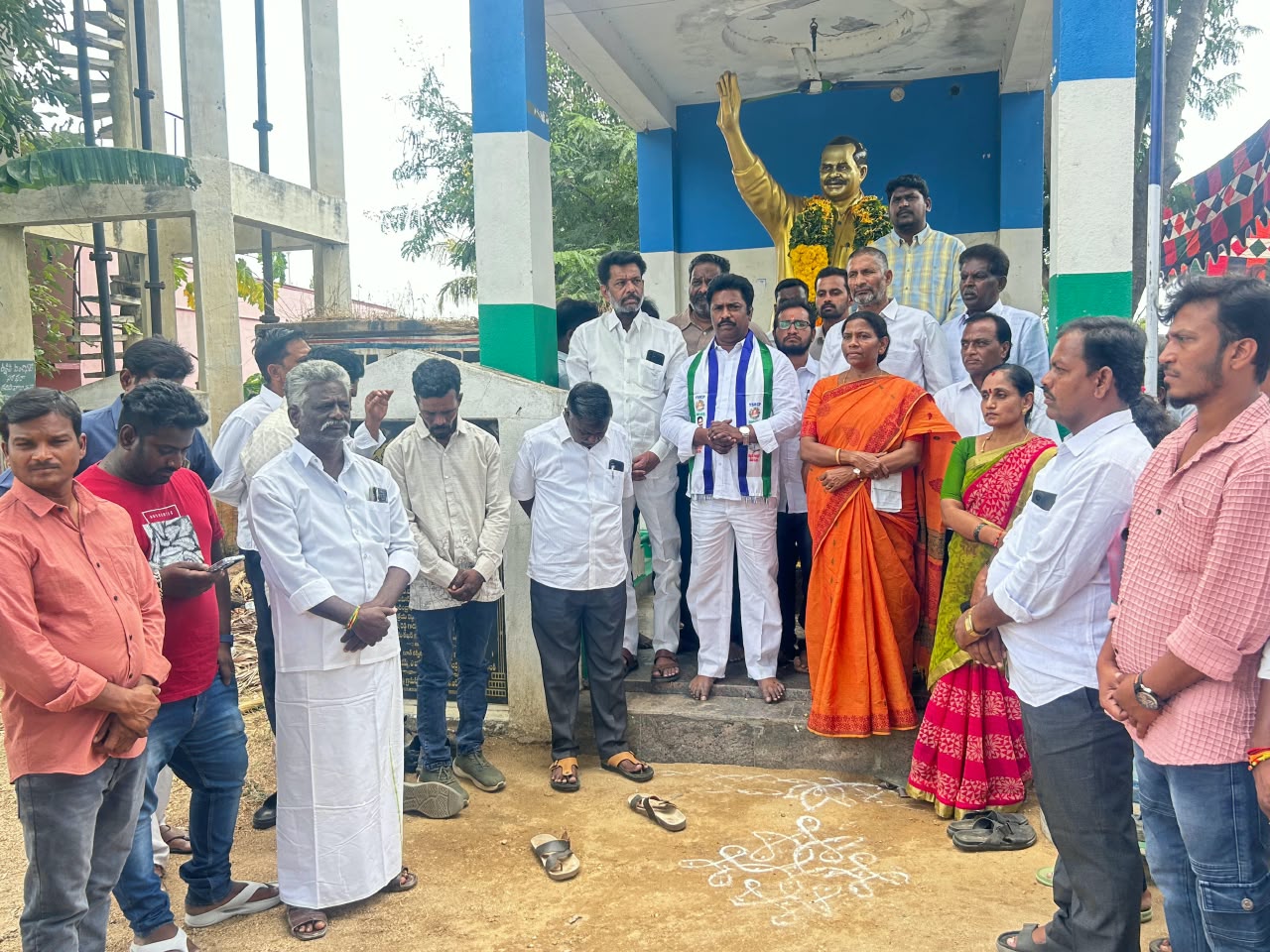 దివంగత ముఖ్యమంత్రి, మహానేత డాక్టర్‌ వైఎస్‌ రాజశేఖరరెడ్డి 17.వర్ధంతి